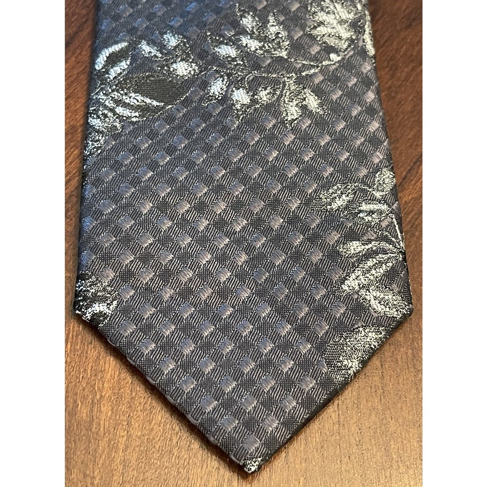 14th & Union Gray 50% Silk 50% Polyester Men’s Neck Tie Made In China